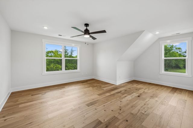 8249 Twelve Corners Rd, Lascassas, TN 37085