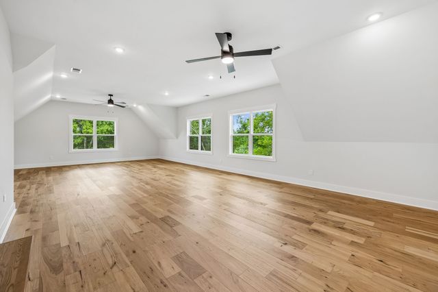 8249 Twelve Corners Rd, Lascassas, TN 37085