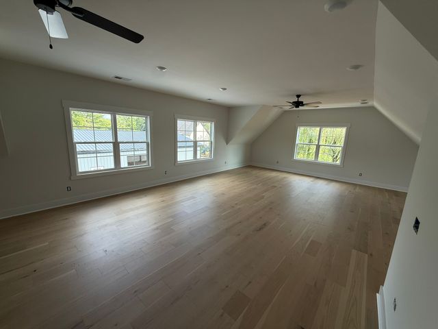 8249 Twelve Corners Rd, Lascassas, TN 37085