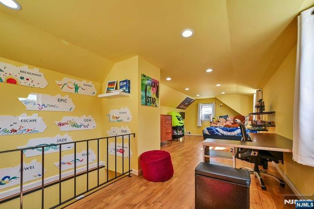 38-59 Taylor Road, Fair Lawn, NJ 07410