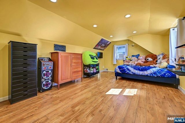 38-59 Taylor Road, Fair Lawn, NJ 07410