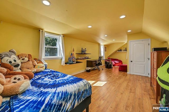 38-59 Taylor Road, Fair Lawn, NJ 07410