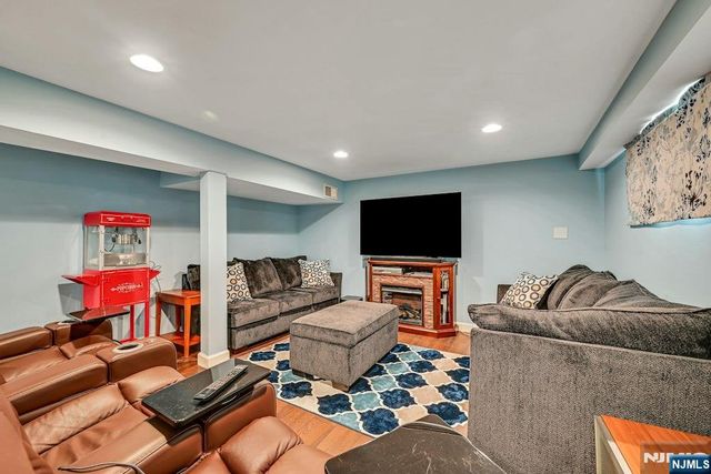 38-59 Taylor Road, Fair Lawn, NJ 07410