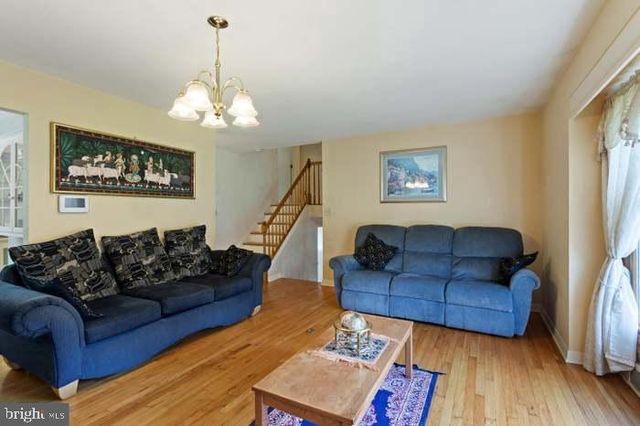 318 OAK LN, Princeton Junction, NJ 08550