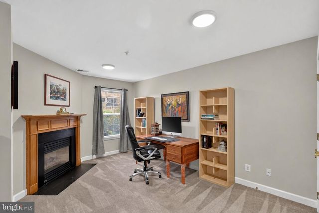 3821 DOMINION MILL DR, Alexandria, VA 22304