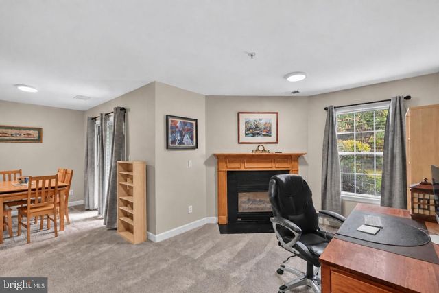 3821 DOMINION MILL DR, Alexandria, VA 22304