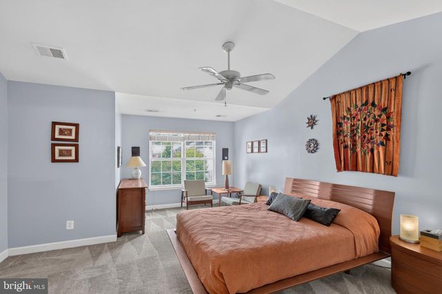 3821 DOMINION MILL DR, Alexandria, VA 22304