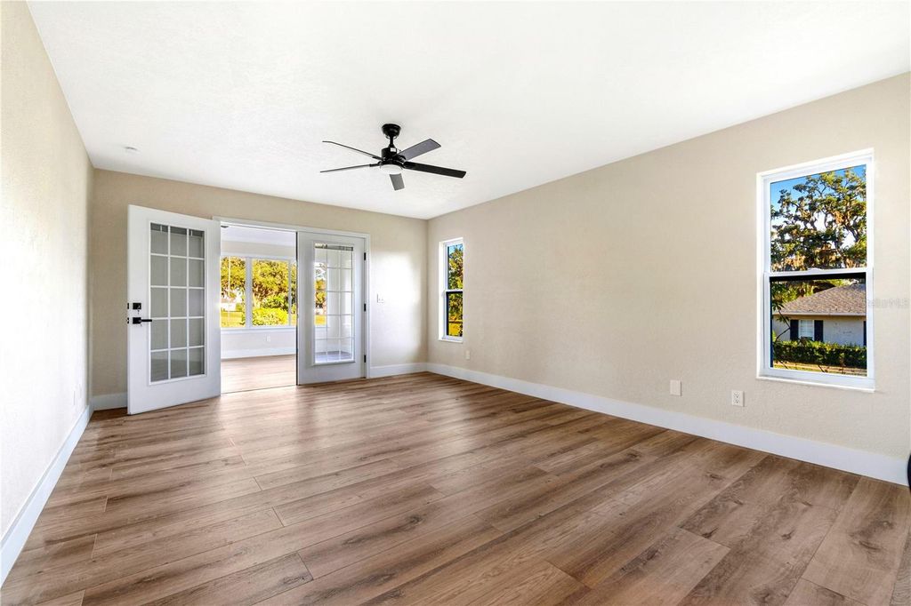 Image 14 of property listing at 5391 NW 76TH COURT, Ocala, FL 34482