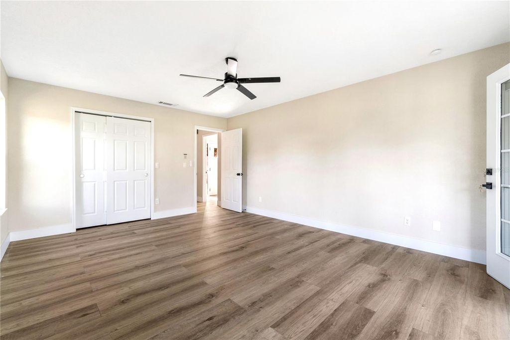 Image 15 of property listing at 5391 NW 76TH COURT, Ocala, FL 34482