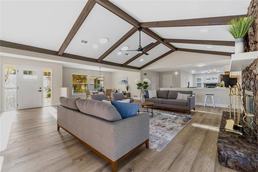 Image 4 of property listing at 5391 NW 76TH COURT, Ocala, FL 34482