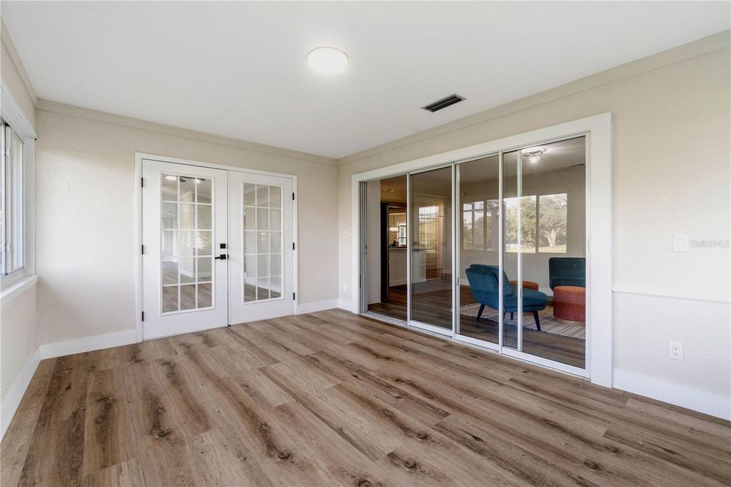Image 9 of property listing at 5391 NW 76TH COURT, Ocala, FL 34482