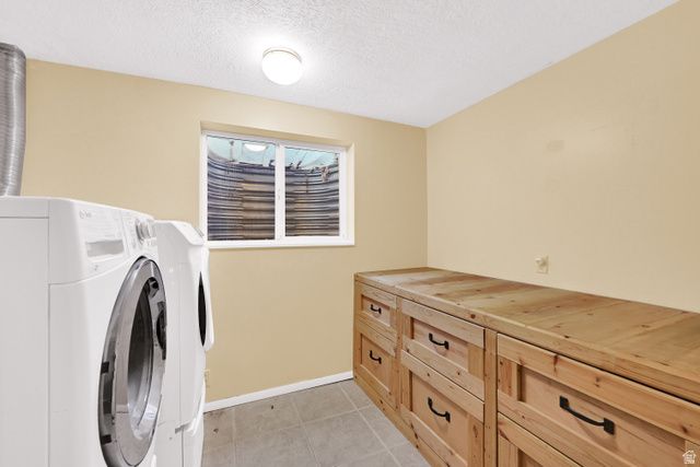 3825 N WESTWOOD DR, Pleasant View, UT 84414