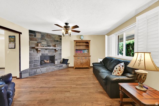 3825 N WESTWOOD DR, Pleasant View, UT 84414