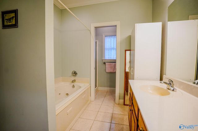 946 Tracey Lane SW, Decatur, AL 35601