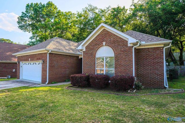 946 Tracey Lane SW, Decatur, AL 35601
