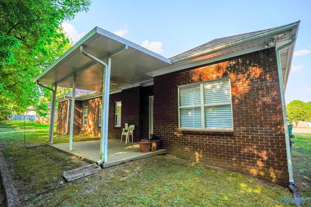 946 Tracey Lane SW, Decatur, AL 35601