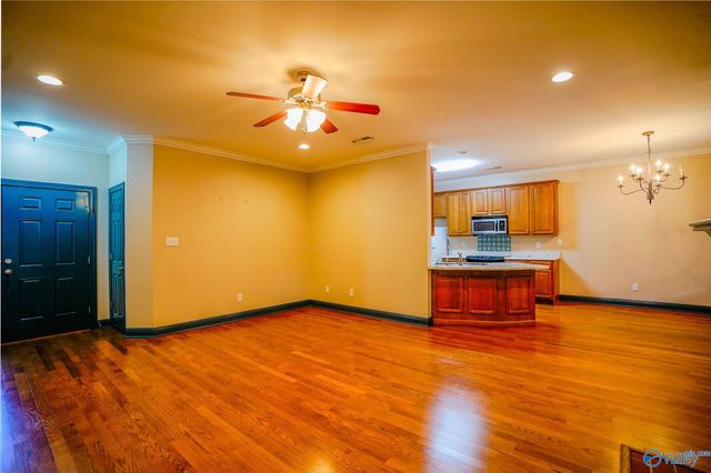 946 Tracey Lane SW, Decatur, AL 35601