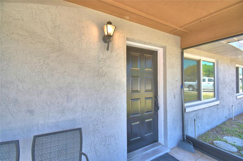 Image 2 of property listing at 3654 OPAL DRIVE, Mulberry, FL 33860