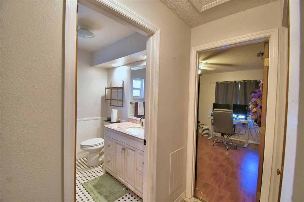 Image 14 of property listing at 3654 OPAL DRIVE, Mulberry, FL 33860