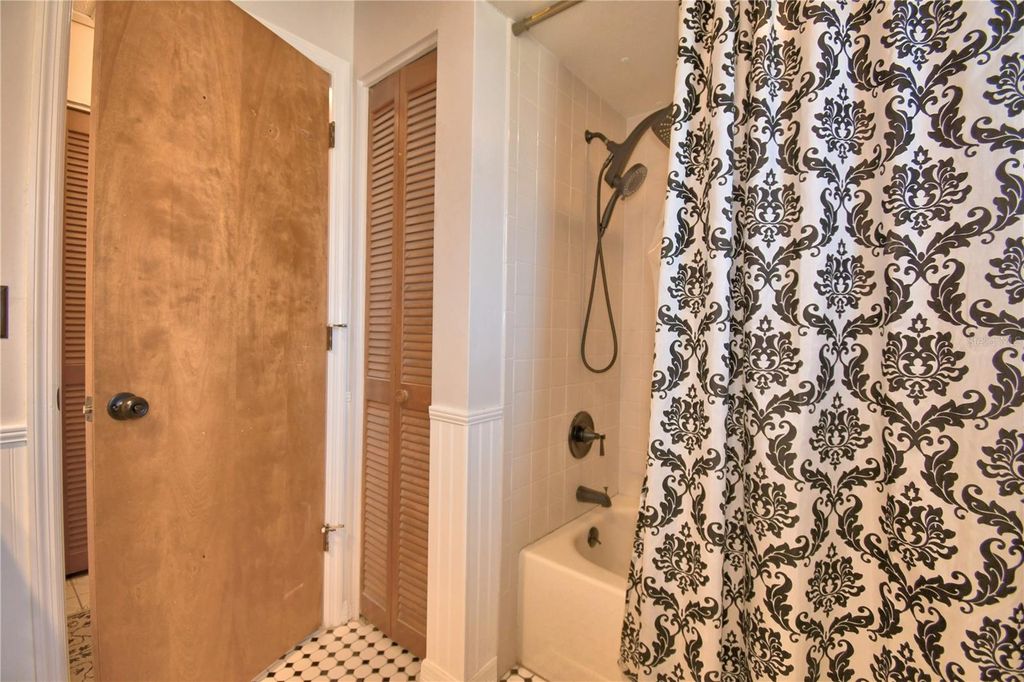 Image 18 of property listing at 3654 OPAL DRIVE, Mulberry, FL 33860