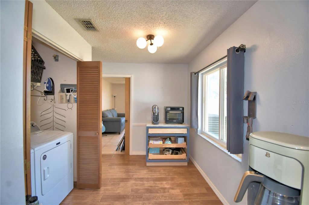 Image 37 of property listing at 3654 OPAL DRIVE, Mulberry, FL 33860