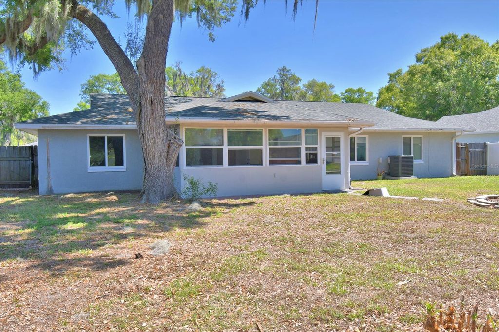 Image 49 of property listing at 3654 OPAL DRIVE, Mulberry, FL 33860