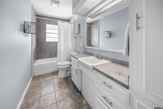 3016 S Cameron, Tyler, TX 75701