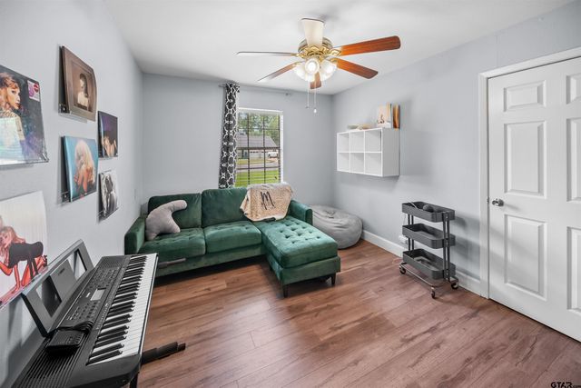 3016 S Cameron, Tyler, TX 75701