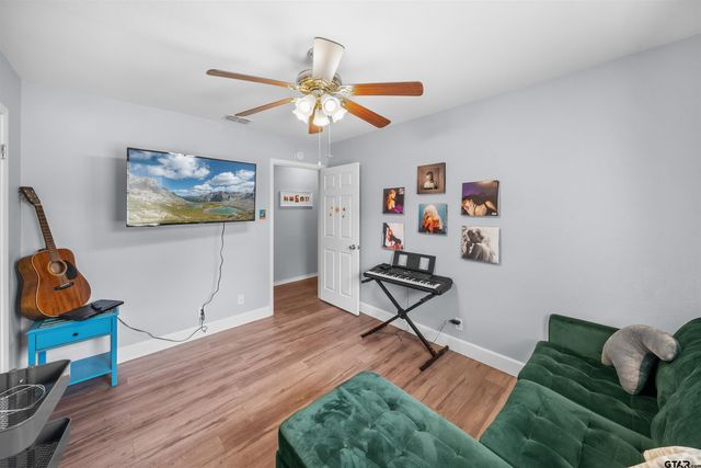 3016 S Cameron, Tyler, TX 75701