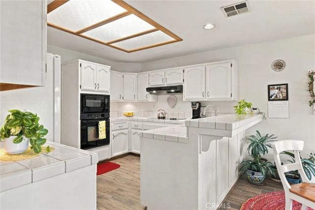 9500 Eagle Oak, Bakersfield, CA 93311