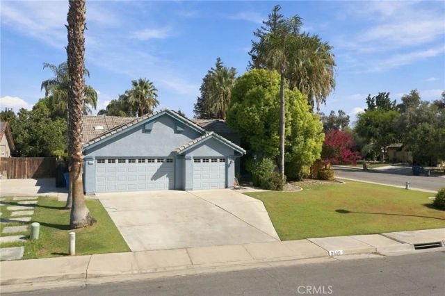 9500 Eagle Oak, Bakersfield, CA 93311