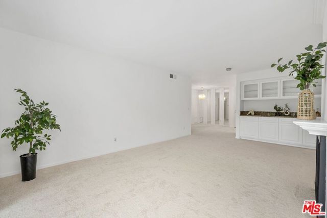 1211 Raintree Circle, Culver City, CA 90230