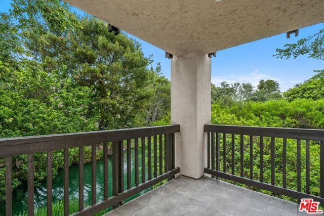 1211 Raintree Circle, Culver City, CA 90230