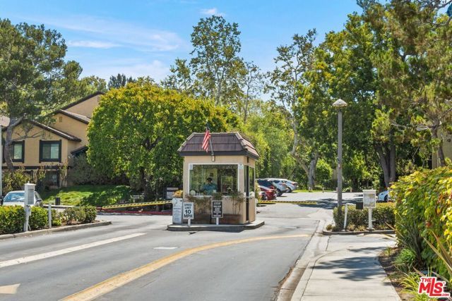 1211 Raintree Circle, Culver City, CA 90230