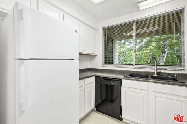 1211 Raintree Circle, Culver City, CA 90230