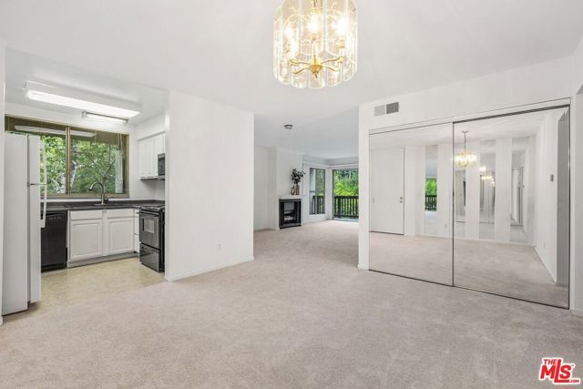1211 Raintree Circle, Culver City, CA 90230