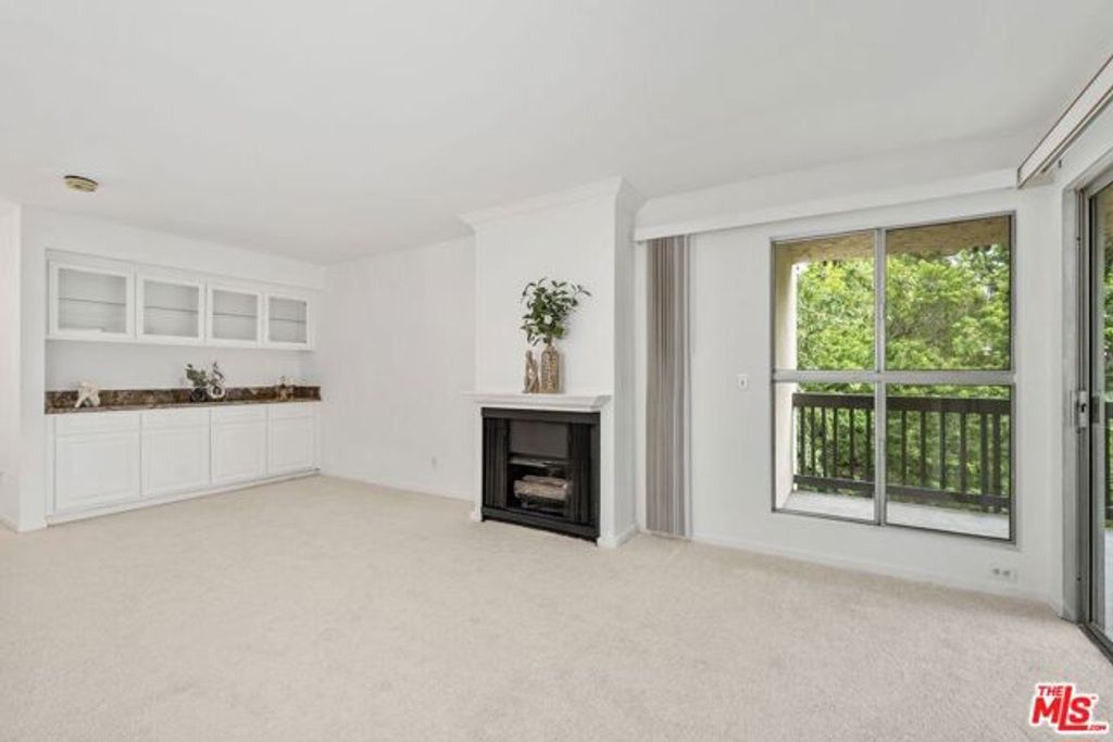 1211 Raintree Circle, Culver City, CA 90230
