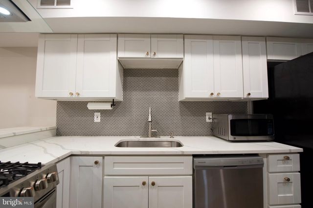 502 S BRADFORD ST, Baltimore, MD 21224
