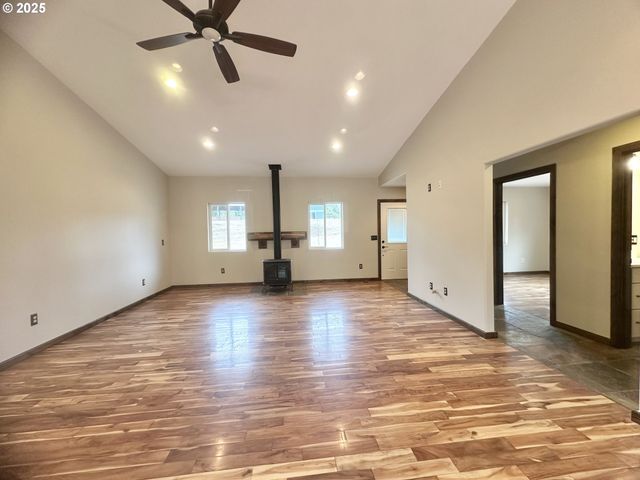 19400 S FRANK Rd, Colton, OR 97017