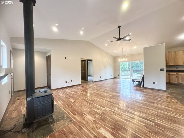 19400 S FRANK Rd, Colton, OR 97017