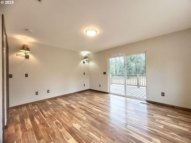 19400 S FRANK Rd, Colton, OR 97017