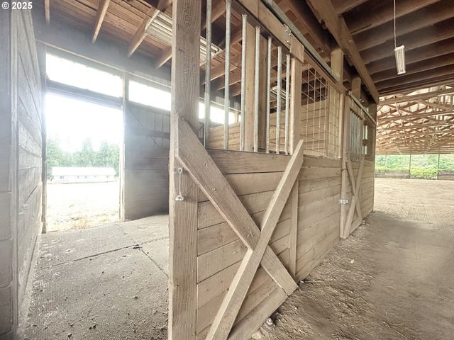 19400 S FRANK Rd, Colton, OR 97017