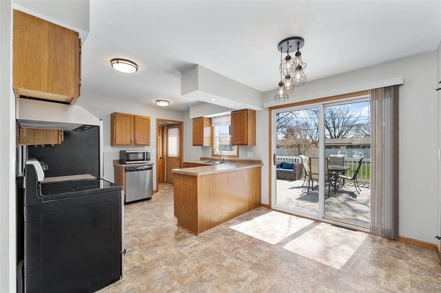 2527 Lynn Avenue, Altoona, WI 54720
