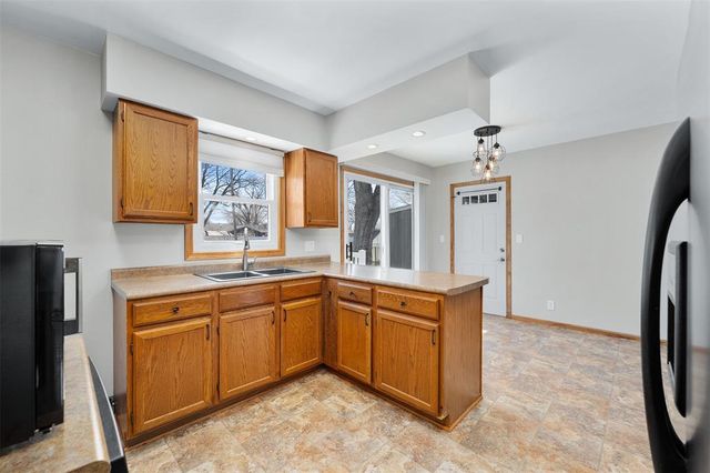 2527 Lynn Avenue, Altoona, WI 54720