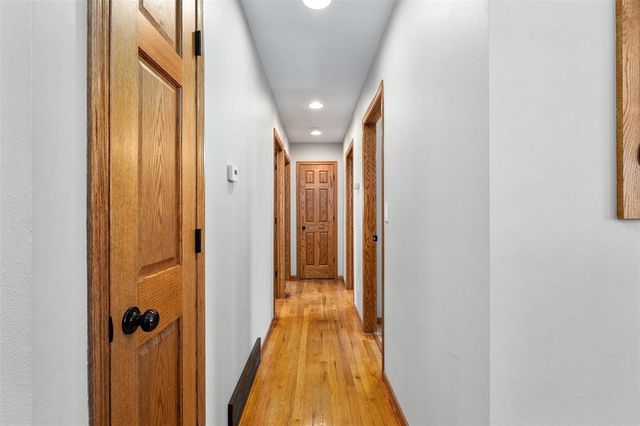 2527 Lynn Avenue, Altoona, WI 54720
