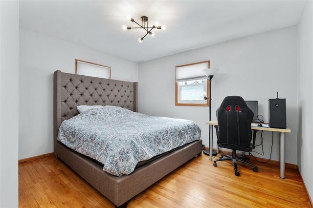 2527 Lynn Avenue, Altoona, WI 54720