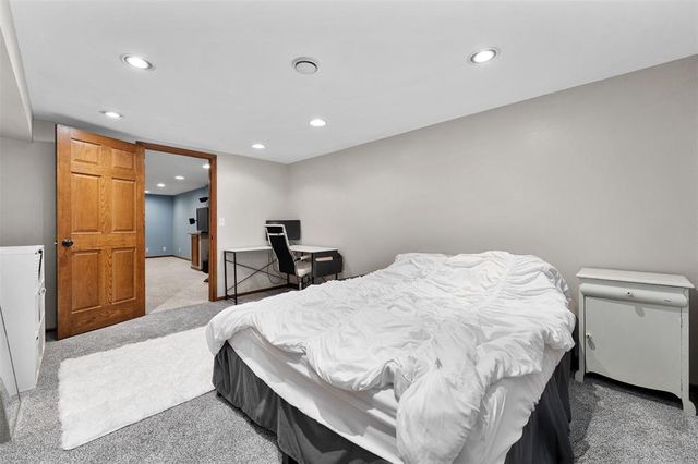 2527 Lynn Avenue, Altoona, WI 54720