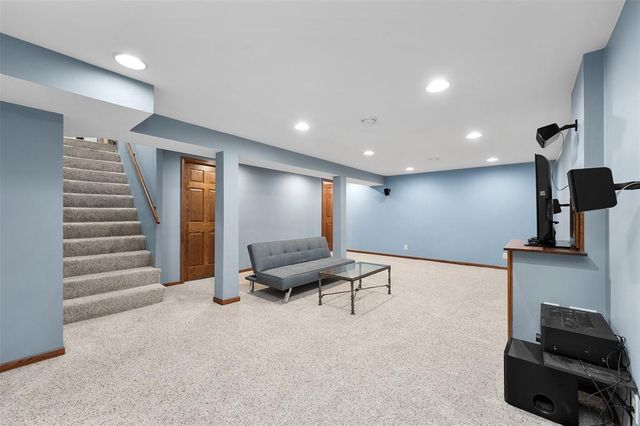 2527 Lynn Avenue, Altoona, WI 54720