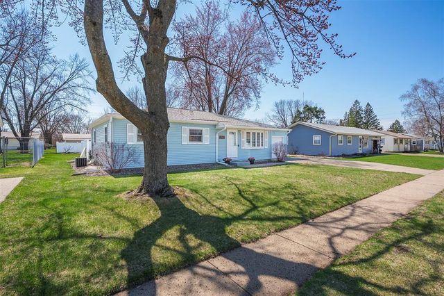 2527 Lynn Avenue, Altoona, WI 54720