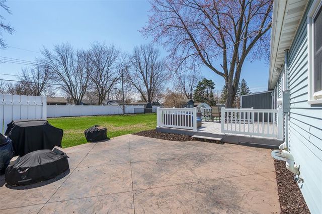 2527 Lynn Avenue, Altoona, WI 54720